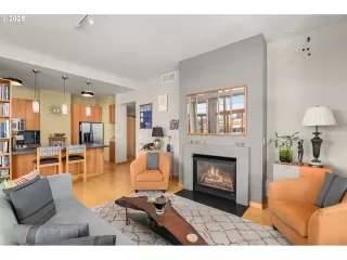 Photo #2: 734177476 Listing