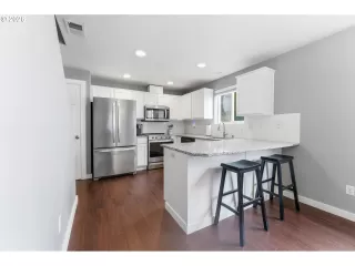 Photo #1: 734251661 Listing 