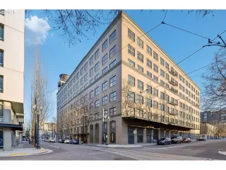 Photo #1: 734808489 Listing 