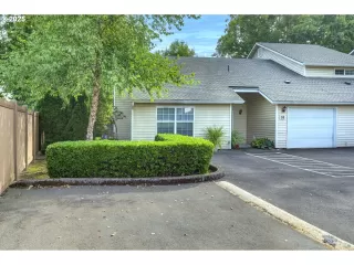 Photo #1: 735710793 Listing