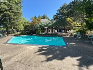 Photo #3: 735899645 Listing 