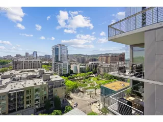 Photo #6: 736327259 Listing 