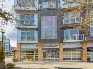 Photo #2: 736592275 Listing