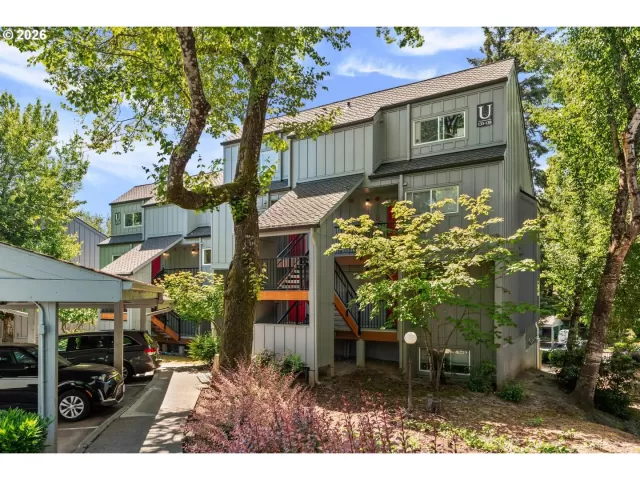 MLS: 736776302 Condo For Sale