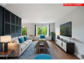 More Details about MLS # 736993705 : 200 SW FLORENCE AVE G3