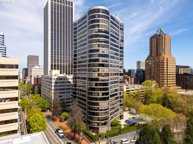 MLS: 737037330 Condo For Sale