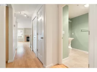 Photo #2: 737393976 Listing