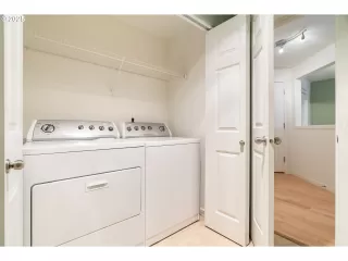 Photo #3: 737393976 Listing