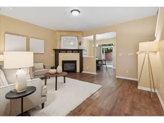 Photo #2: 738007933 Listing 