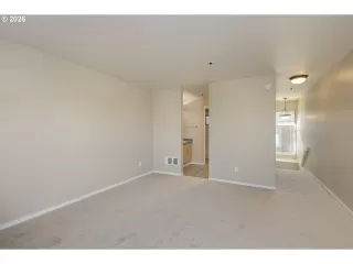 Photo #3: 738009760 Listing 