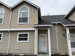 More Details about MLS # 738538177 : 19155 SE YAMHILL ST 17