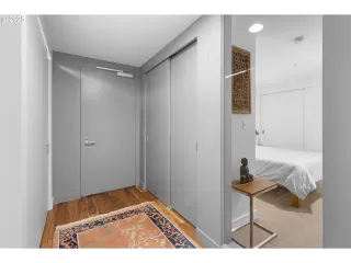 Photo #3: 738966305 Listing