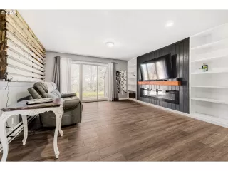 Photo #5: 739260031 Listing 