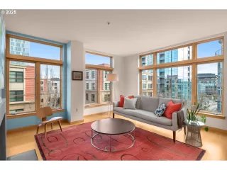 Photo #2: 739277826 Listing