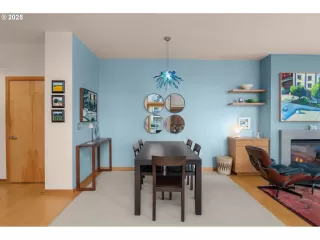 Photo #4: 739277826 Listing