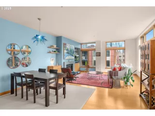 Photo #5: 739277826 Listing