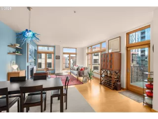 Photo #6: 739277826 Listing