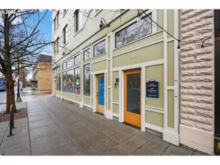 Photo #1: 739559923 Listing 