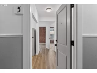 Photo #3: 739559923 Listing 