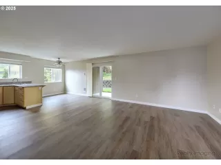 Photo #2: 739877695 Listing