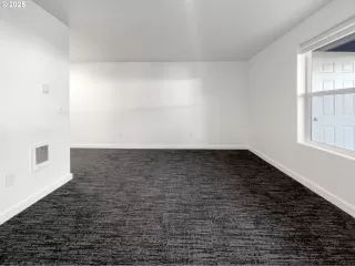 Photo #2: 740151627 Listing 