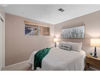 Photo #5: 740508986 Listing 