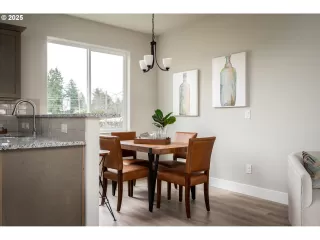 Photo #4: 741005879 Listing