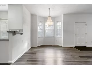 Photo #3: 741006098 Listing 