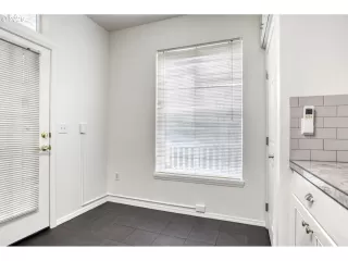 Photo #4: 741006098 Listing 