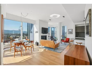 Photo #2: 741203815 Listing 