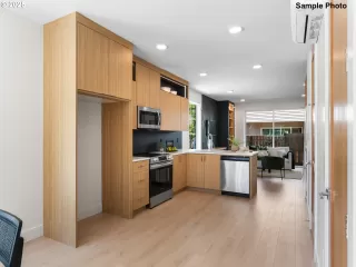 Photo #4: 741209239 Listing 