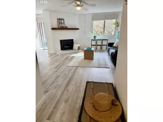 Photo #2: 741772925 Listing 