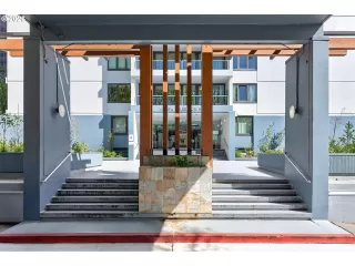 Photo #1: 741978277 Listing