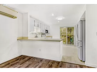 Photo #5: 742236306 Listing 