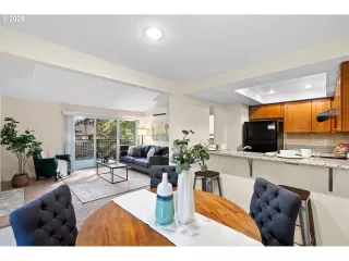 Photo #1: 742367057 Listing 