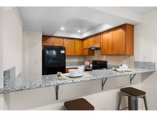 Photo #2: 742367057 Listing 