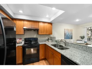 Photo #5: 742367057 Listing 