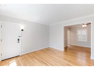 Photo #2: 742582252 Listing