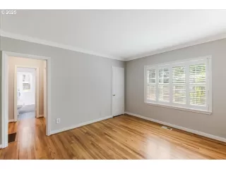 Photo #4: 742582252 Listing