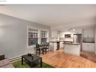 Photo #4: 743087613 Listing