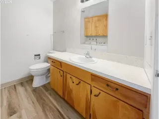 Photo #5: 743786096 Listing