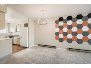 Photo #3: 744734736 Listing