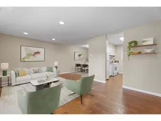 Photo #3: 744955643 Listing 