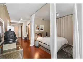 Photo #4: 745448423 Listing