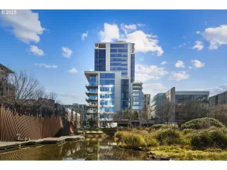 Photo #3: 745481018 Listing