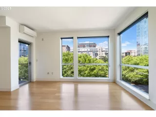 Photo #2: 745610173 Listing