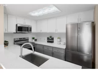 Photo #6: 746061604 Listing 