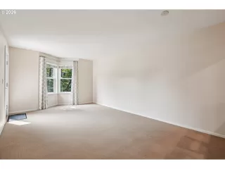 Photo #1: 746352258 Listing 