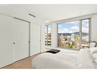 Photo #3: 746578825 Listing