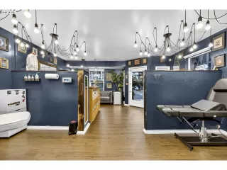 Photo #3: 746812849 Listing 